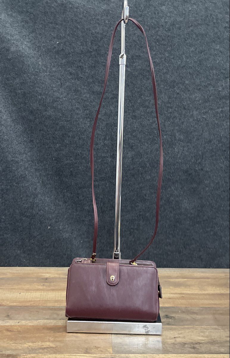 Vintage Etienne Aigner Mauve Leather Crossbody Wallet Bag Gold Tone Hardware