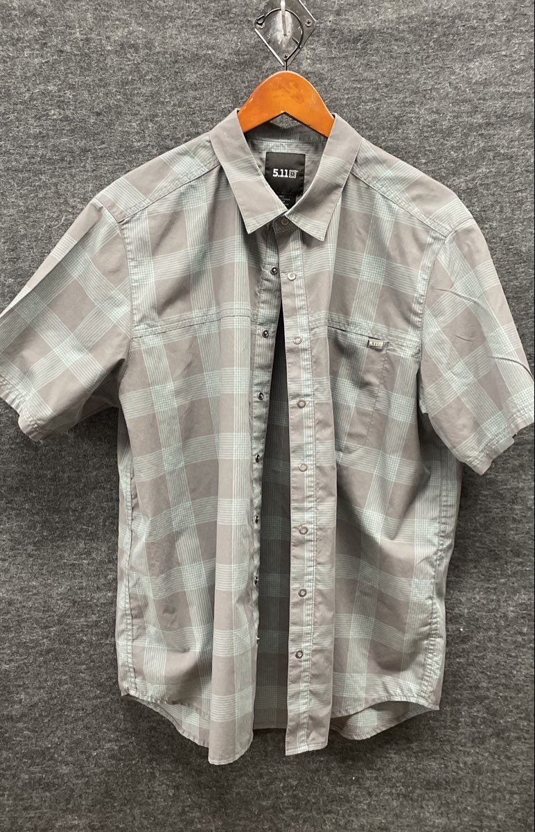 5.11 Men's Gray Plaid Short Sleeve Snap Front Tactical Button Up Shirt Size L