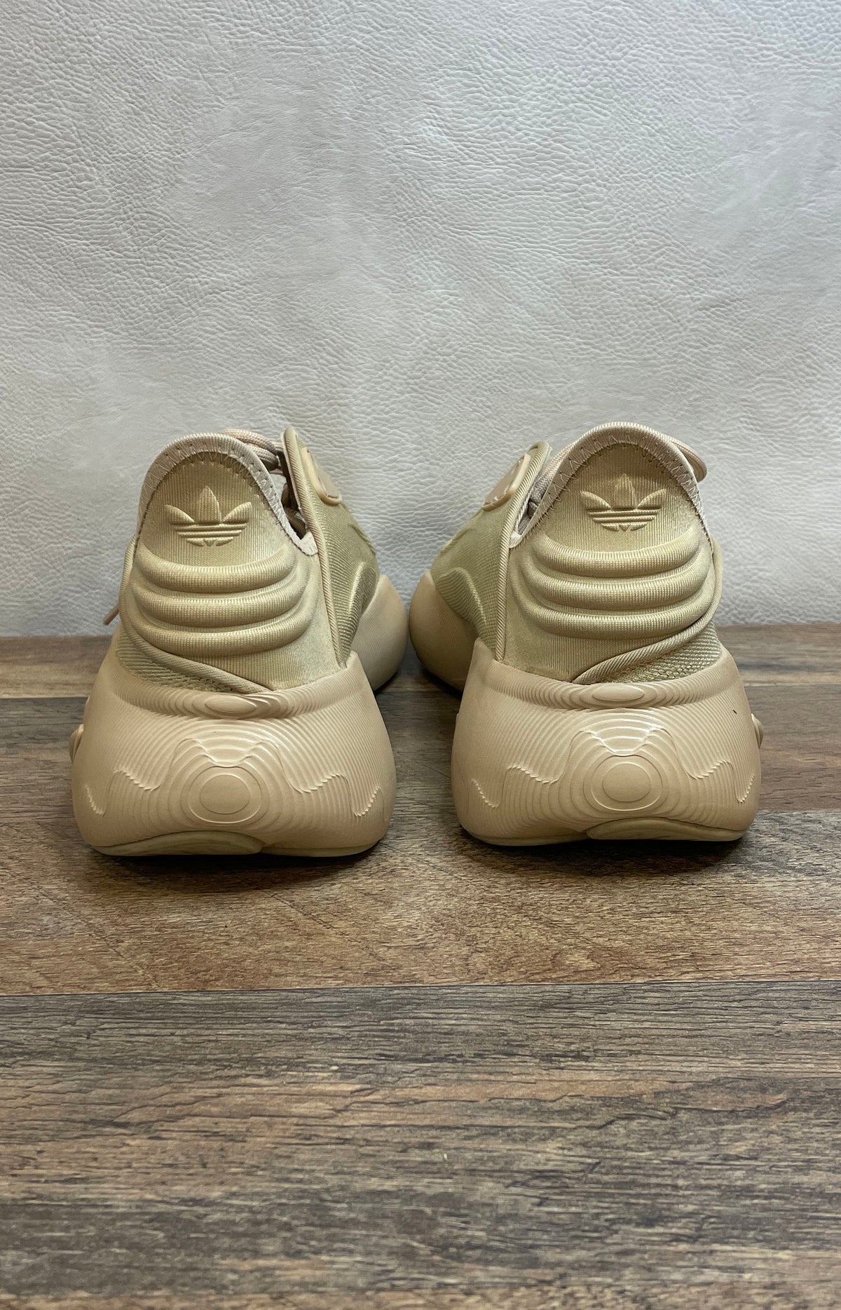 Adidas Ozelia Savanna Beige Lifestyle Sneakers Men's Size 8