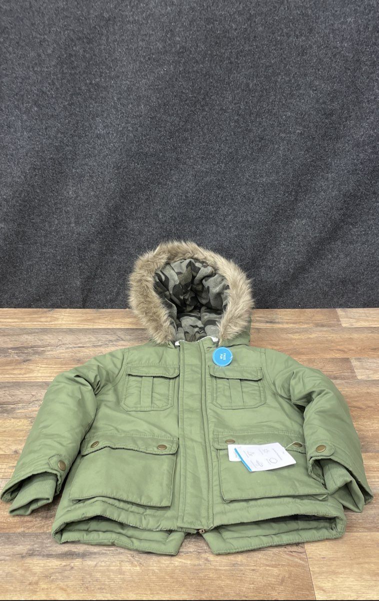 Carter's Boys Faux Fur Hooded Parka Winter Coat Green Camo Lining NWT Sz 5-6