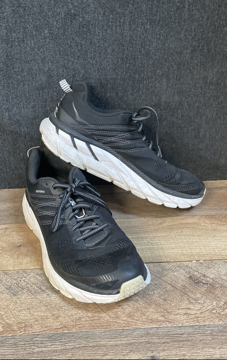 Hoka One One Clifton 6 Black White Women's Road Running Shoes Size 10