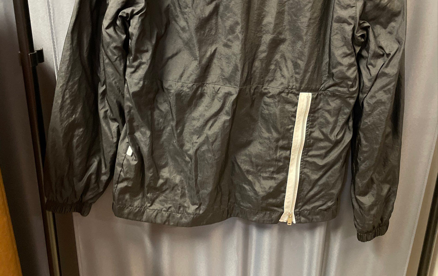 Nike Men's Black 1/2 Zip Hooded Pullover Windbreaker Anorak Jacket Sz S