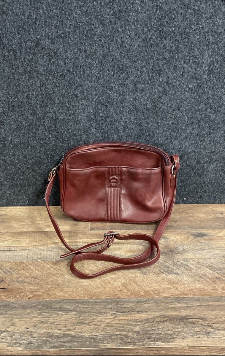 Vintage Etienne Aigner Oxblood Burgundy Leather Crossbody Bag Gold Hardware