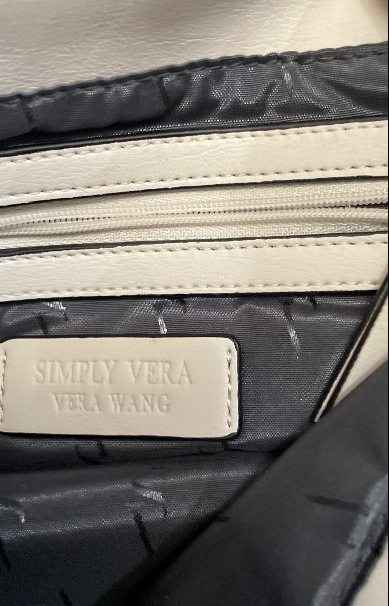 Simply Vera Vera Wang White Flap Crossbody Bag Chain Strap Shoulder Purse