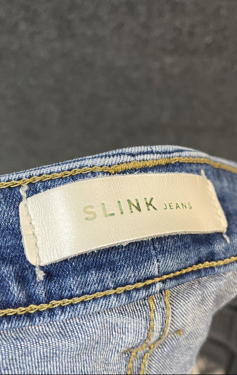 Slink Jeans Women's Blue Faded Stretch Denim 5-Pocket Shorts Sz 18