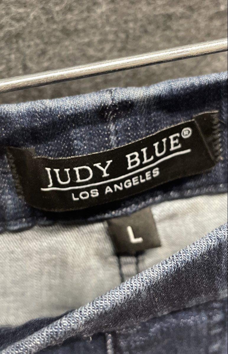 Judy Blue Women's High Waist Pull-On Blue Denim Jean Shorts Frayed Hem Sz L NWT