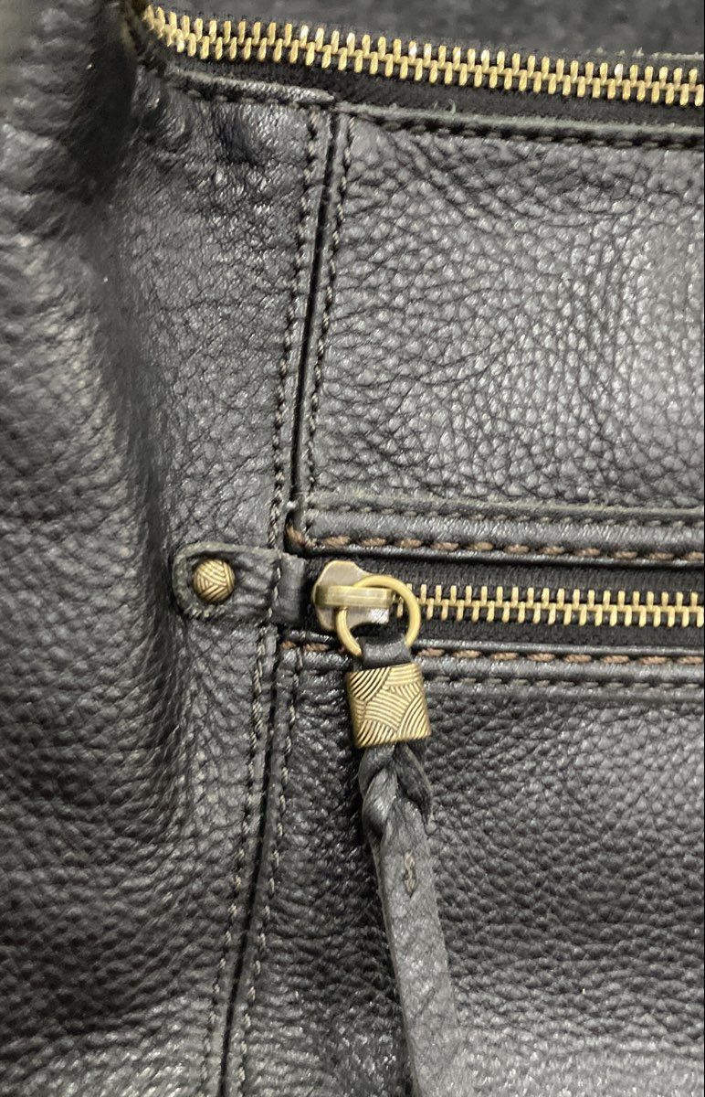 The Sak Black Pebbled Leather Crossbody Shoulder Bag Brass Hardware