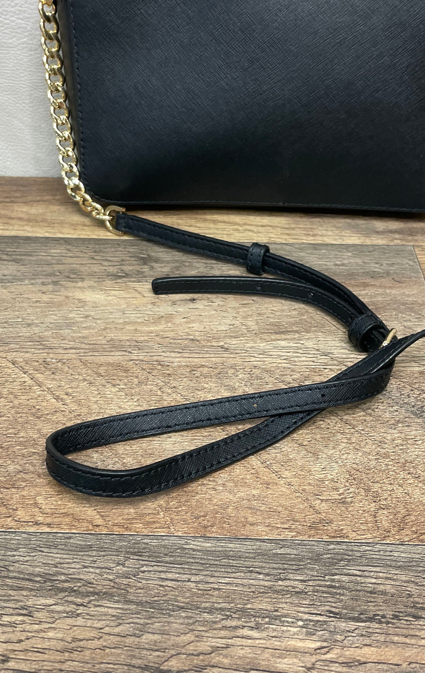 Michael Kors Black Saffiano Leather Jet Set East West Crossbody Bag Gold
