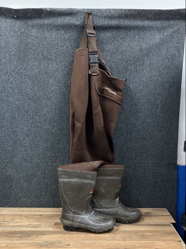 Guide Series Neoprene Chest Waders Size 8 Brown 600 Thinsulate Ultra Boots