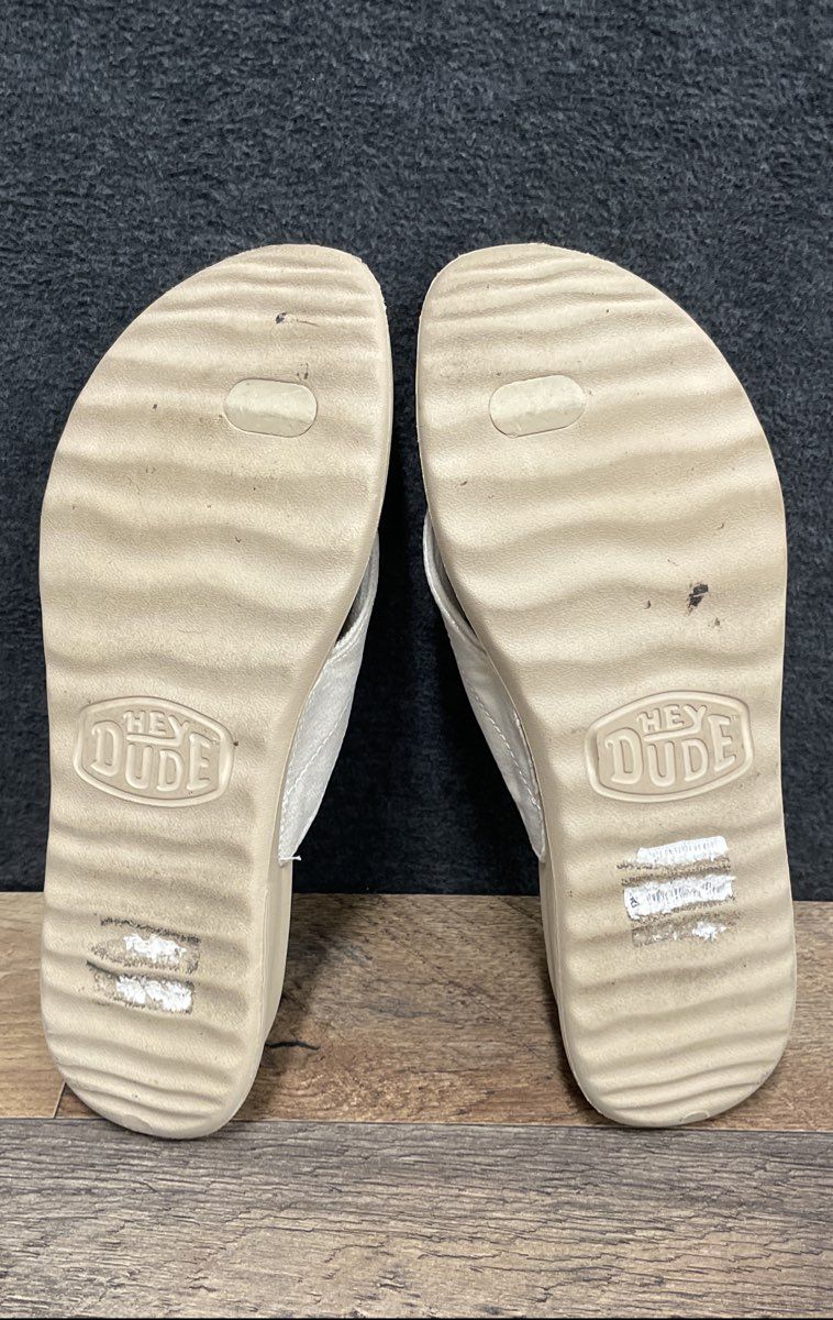 Hey Dude Christi Flip Classic Gold Women's Flip Flop Sandals Size 7