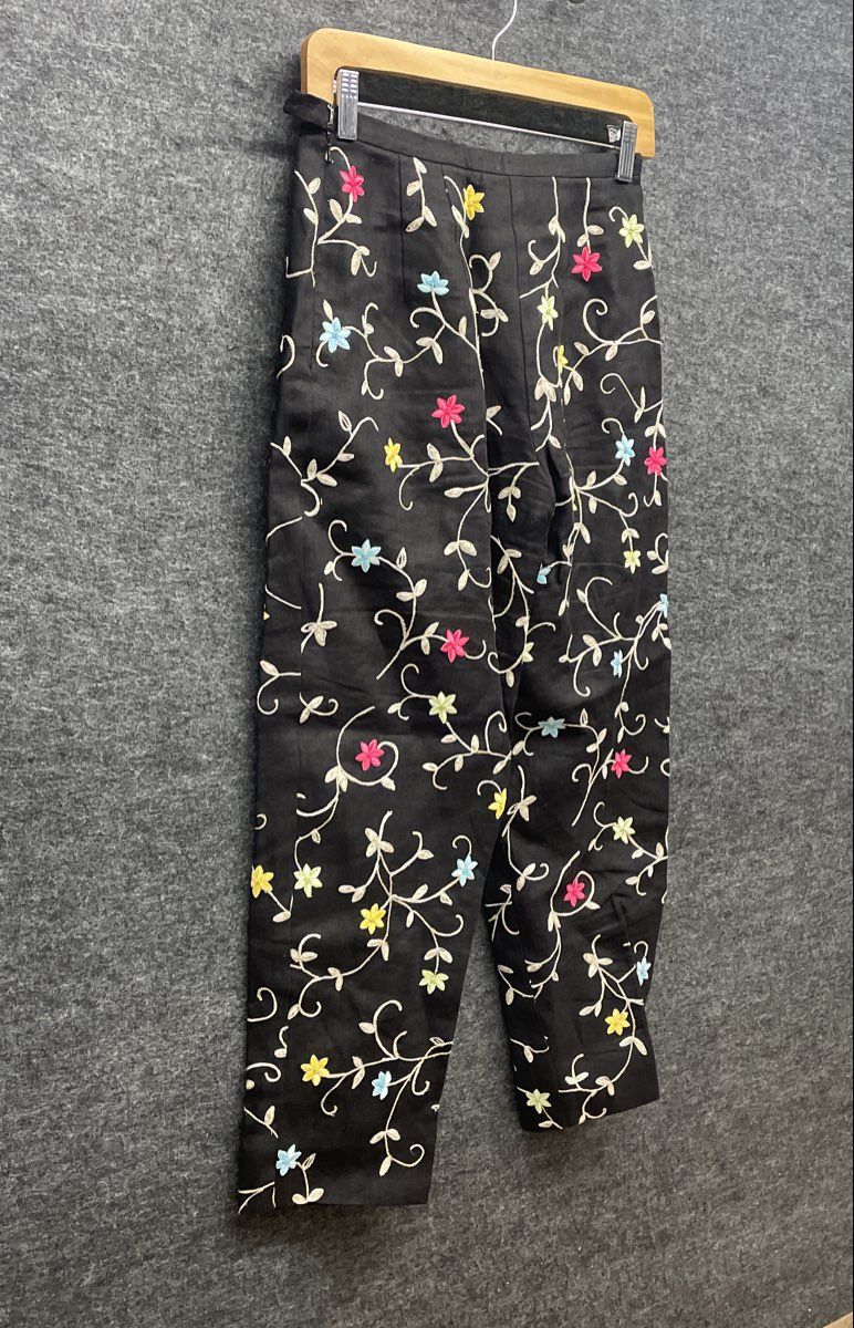 Talbots Petites Women's Black Floral Embroidered Linen Straight Leg Pants Sz 4
