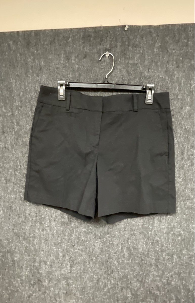 Ann Taylor Women's Black Flat Front Casual Chino Shorts Size 10