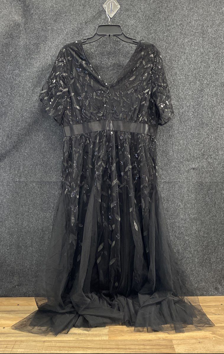 Pinup Fashion Women's Black Sequin Tulle V-Neck Maxi Dress Size M NWT