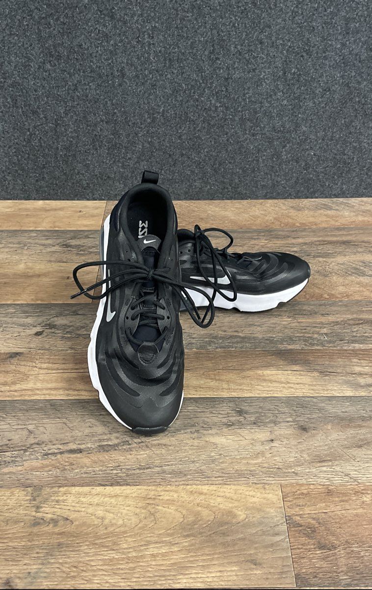 Nike Air Max Exosense Black White Women's Running Shoes Size 9.5