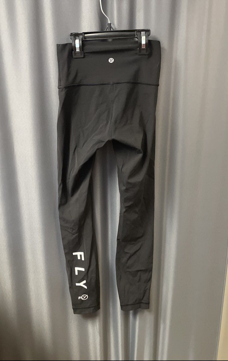 Lululemon Women's Black High-Rise Leggings Flywheel Sports FLY Graphic Sz 2
