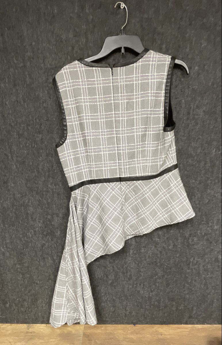 BCBGMAXAZRIA Women's Grey Plaid Sleeveless Asymmetrical Peplum Top Sz L