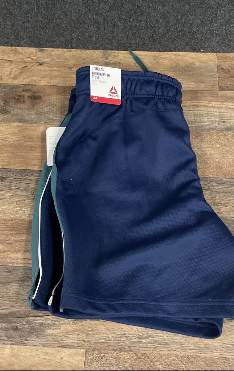Reebok Men's Navy & Teal Colorblock Athletic Gym Shorts 7" Inseam NWT Sz L