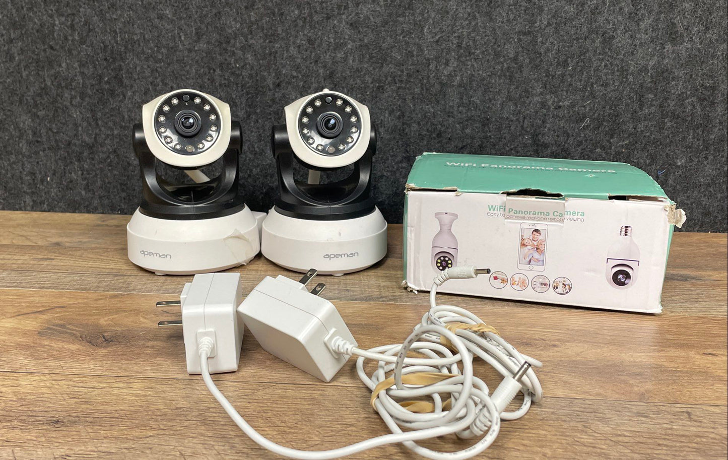 Apeman WiFi Security Camera & Light Bulb Panorama Camera Lot of 3