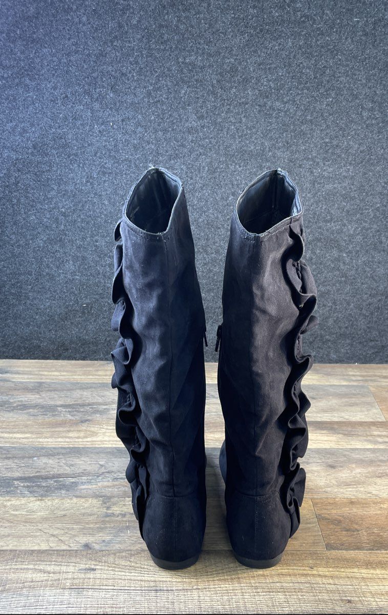 Fergalicious Fergie Tossle Too Black Microfiber Ruffle Boots Size 8