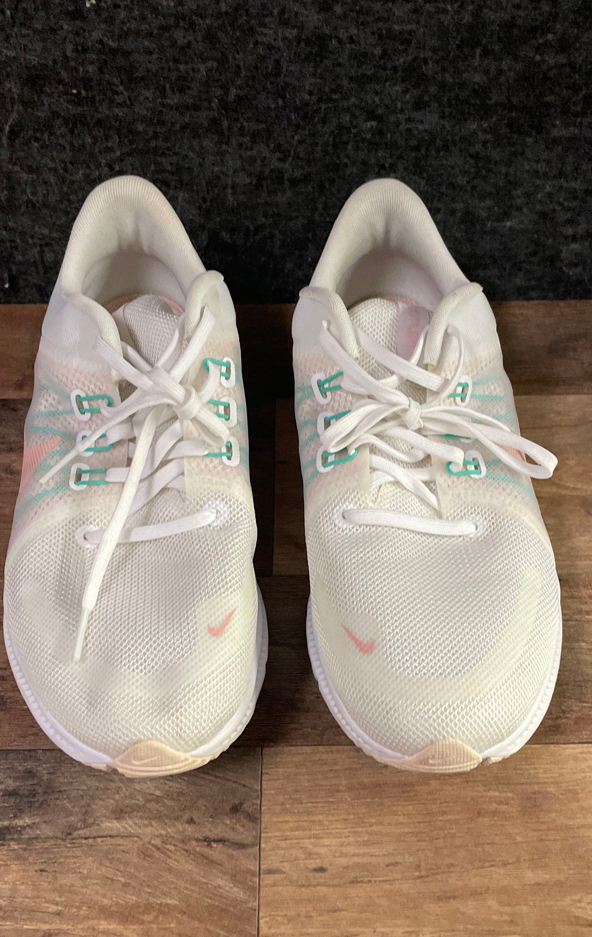 Nike Quest 4 White Pink Pastel Women's Running Shoes Size 10