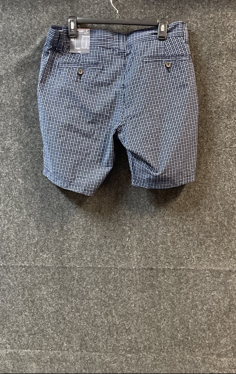 St. John's Bay Men's Estate Blue Check Flat Front Cotton Shorts Size 34 NWT