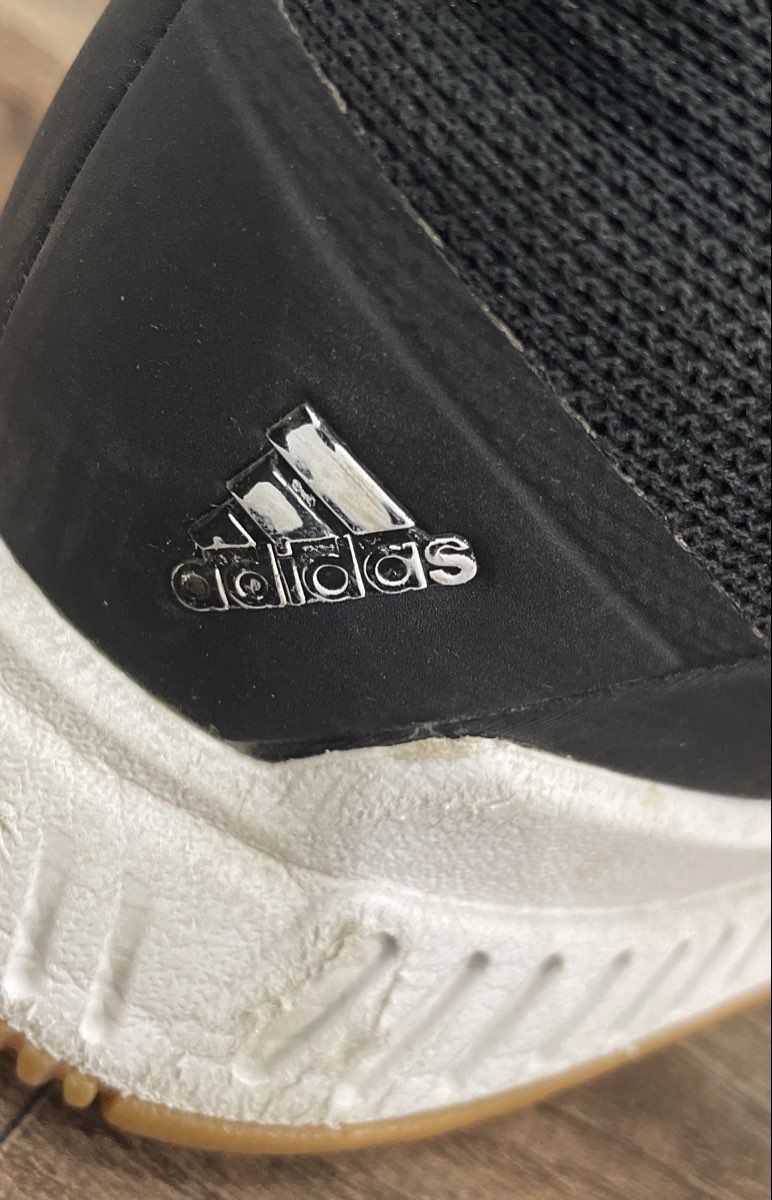 Adidas Court Team Bounce Black White Gum Volleyball Shoes Womens Size 7