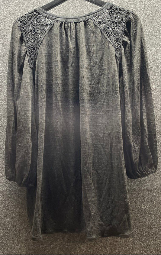 Max Studio Women's Black Crochet Shoulder Split Neck Textured Top Sz 2X NWT