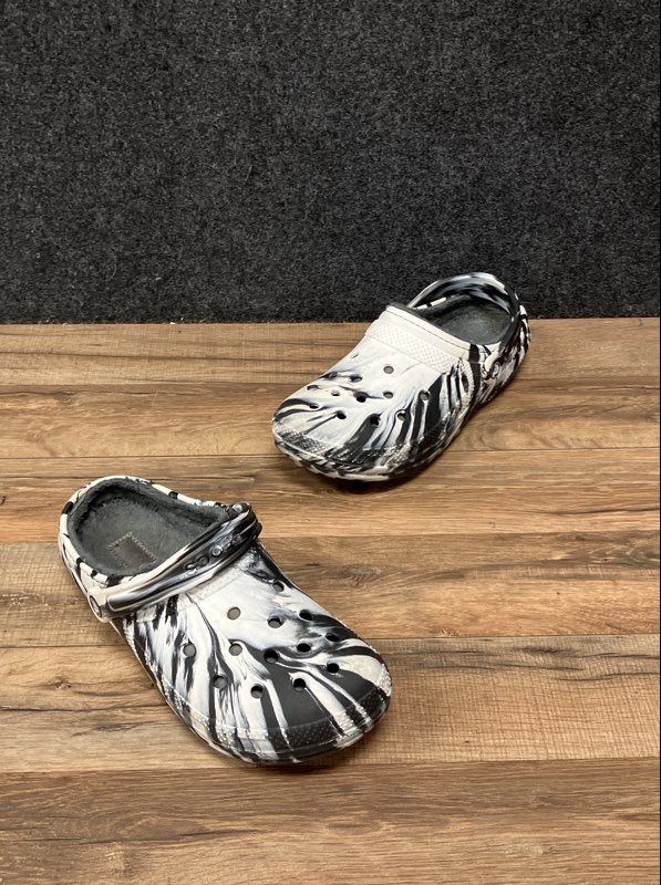 Crocs Classic Lined Clog Black White Marbled Fuzzy Comfort Shoes Size M8 W10