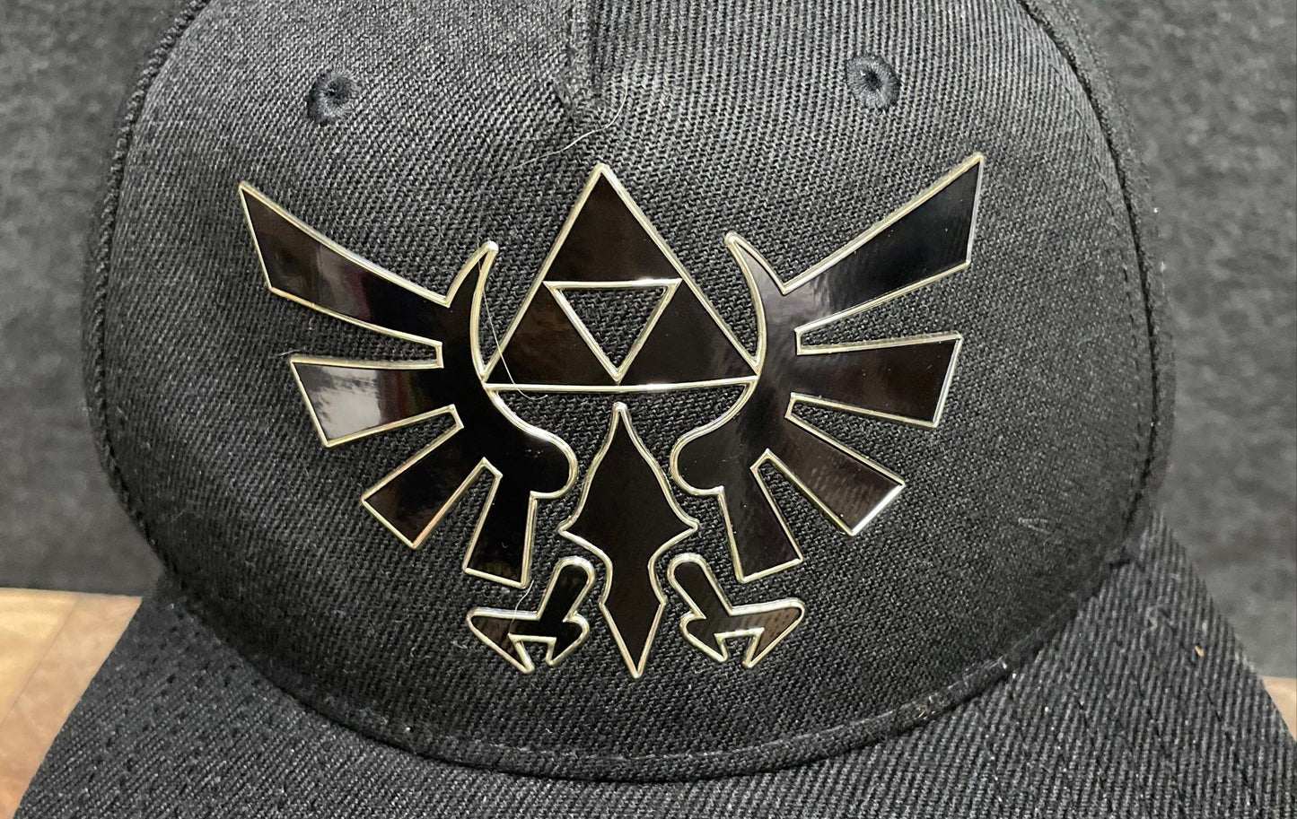 The Legend of Zelda Hylian Crest Snapback Hat Nintendo Licensed Black Sz OSFM