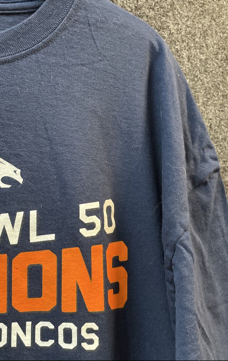 2016 Denver Broncos Super Bowl 50 Champions T-Shirt Majestic Navy Sz 2XL