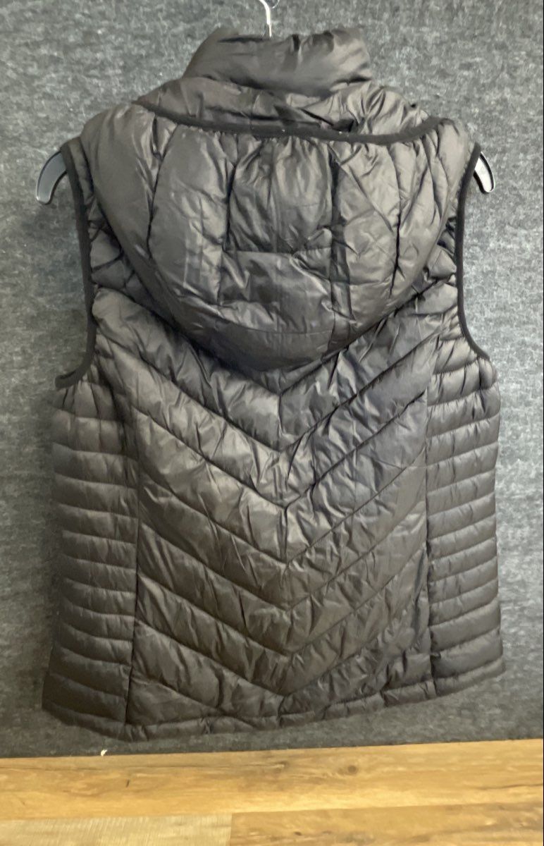 Michael Kors Women's Black Packable Hooded Quilted Puffer Vest Size L