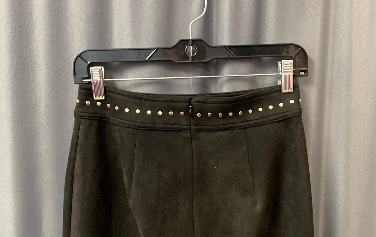 White House Black Market Women's Black Studded Suede Pencil Skirt Sz 00 NWT