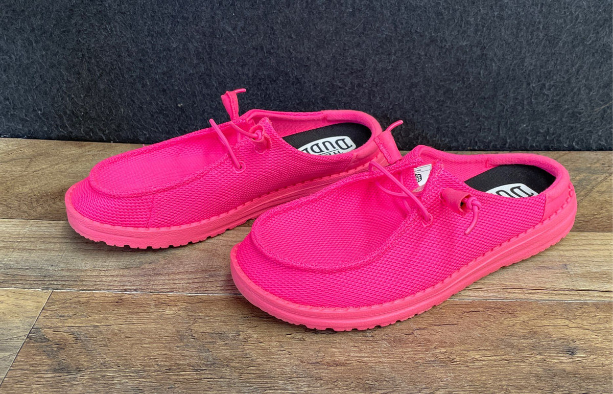 Hey Dude Wendy Slip Mono Electric Pink Women's Mule Sneakers Size 7