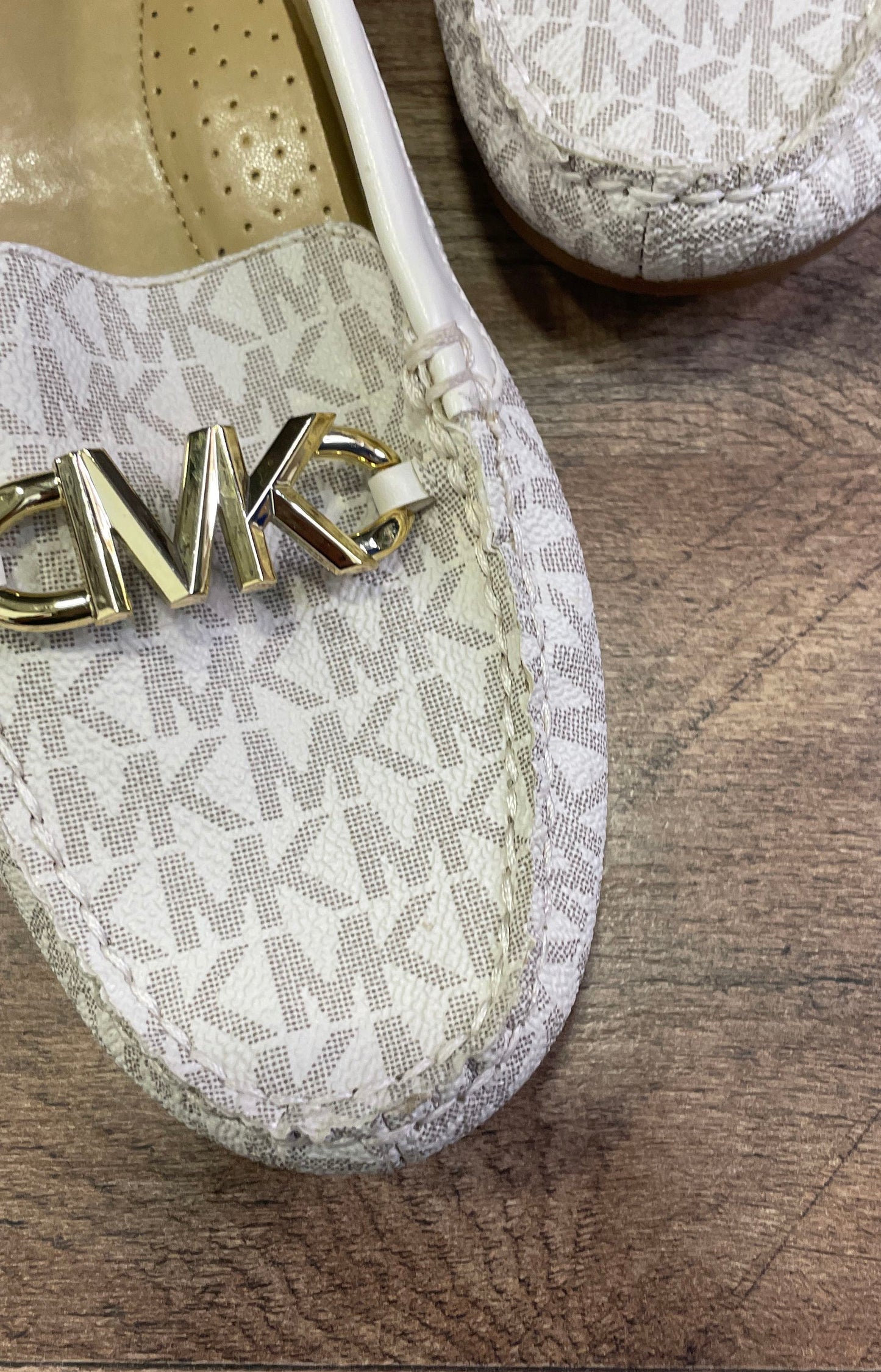 Michael Kors Lillie Moc Vanilla Signature Logo Women's Moccasin Flats Size 7.5