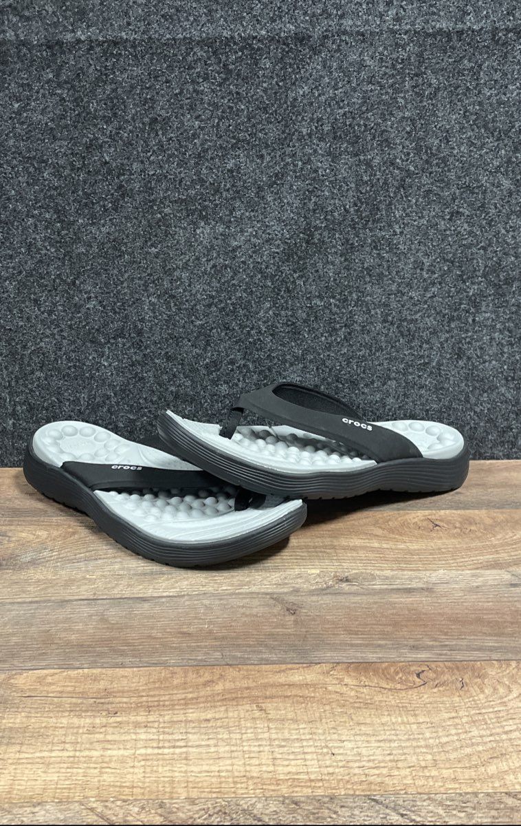 Crocs Reviva Flip Flop Sandals Black Slate Grey Women's Size 10