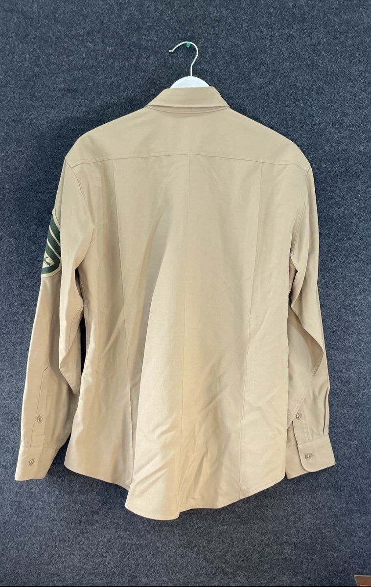 DSCP Men's USMC Khaki Service Shirt Long Sleeve Sergeant Rank Patches 16.5 x 35