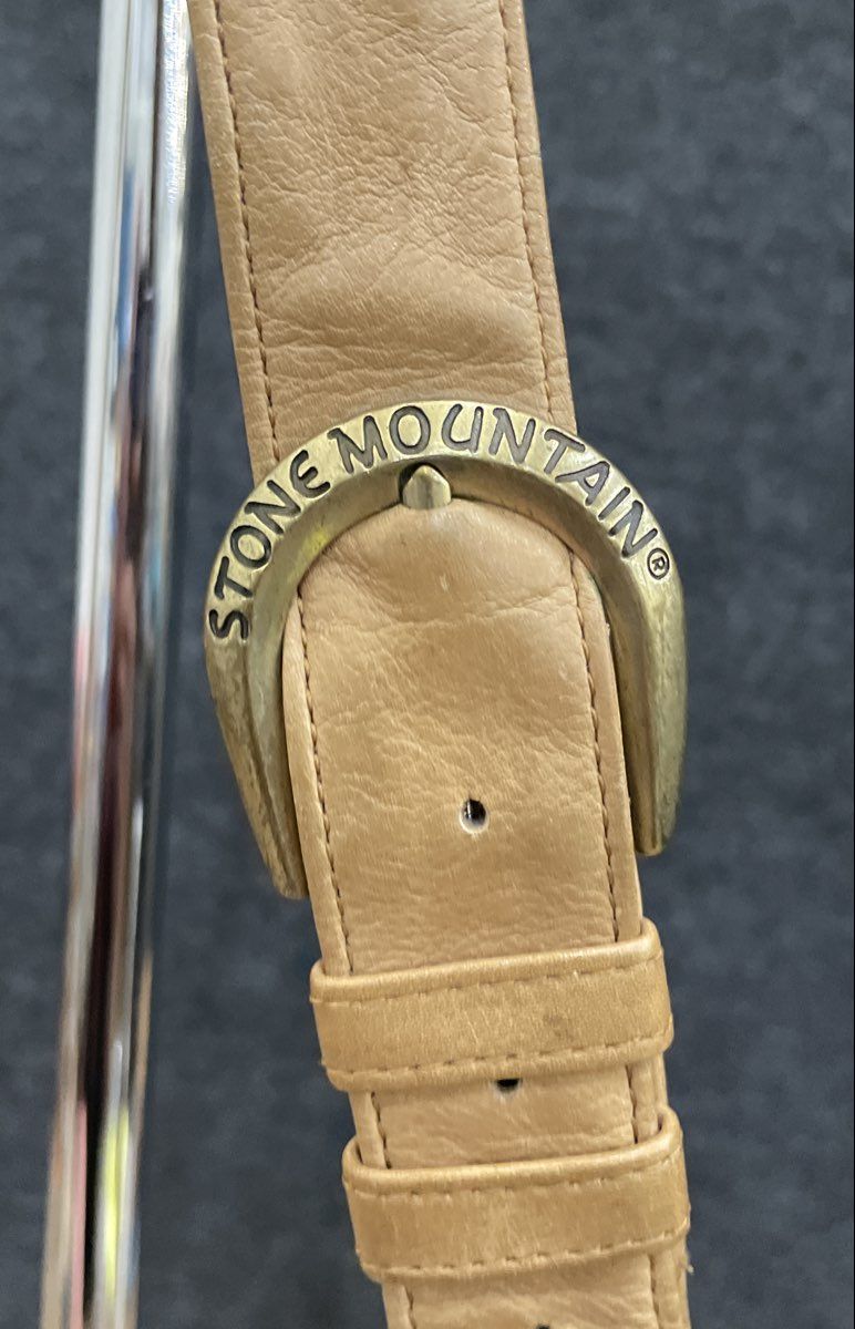 Stone Mountain Tan Vintage 90s Pebbled Leather Crossbody Bag Brass Hardware