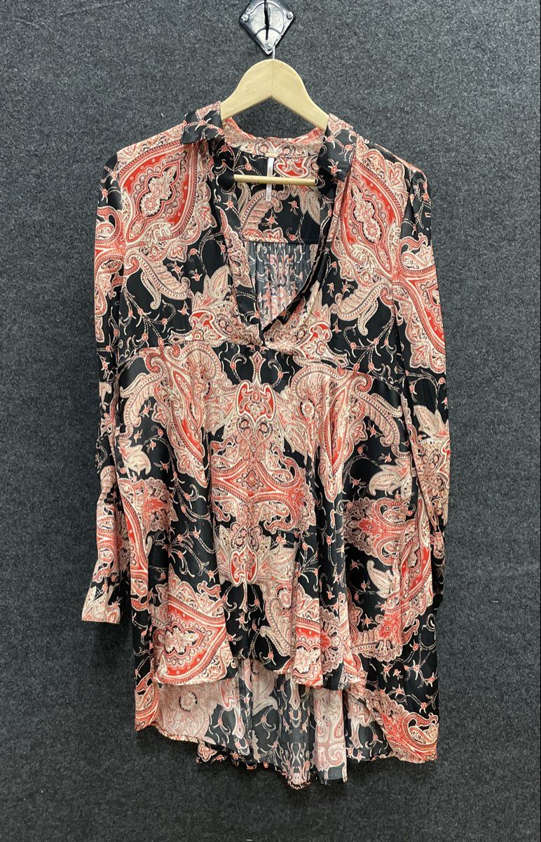 Free People Women's Red Black Paisley Print High Low Long Sleeve Tunic Blouse M
