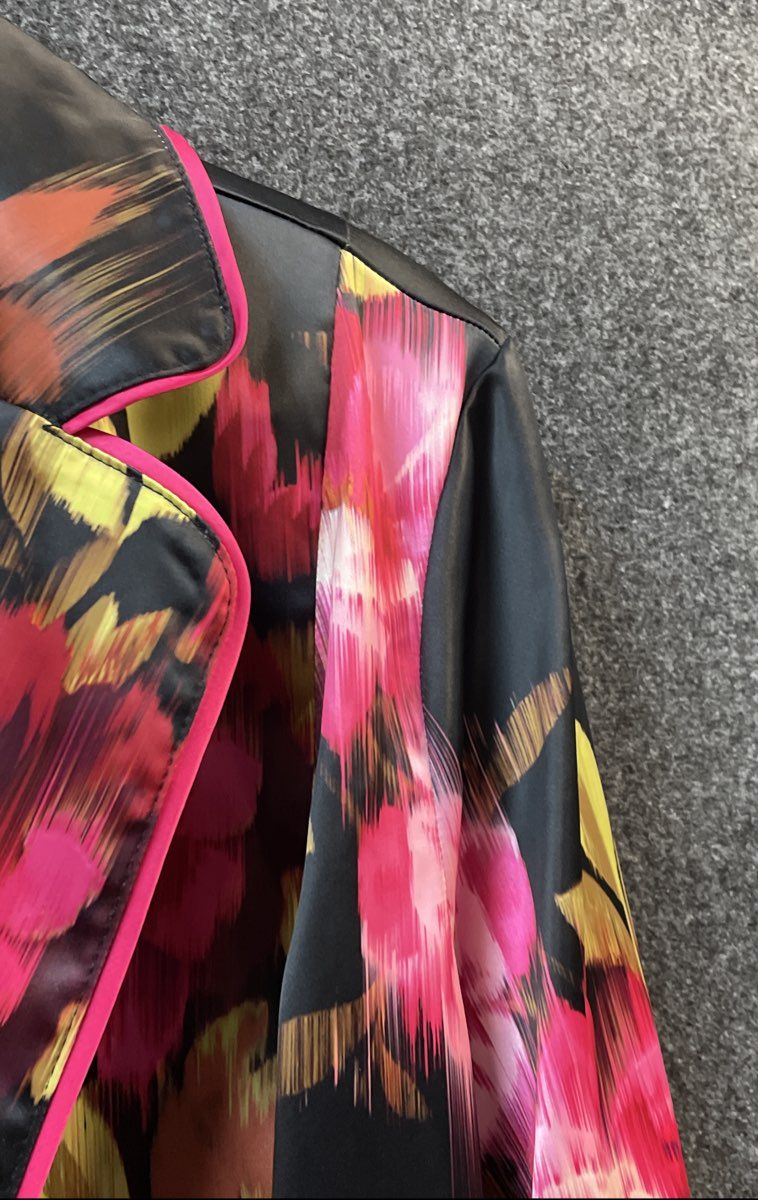 Torrid Women's Black Pink Floral Satin Open Front Blazer Jacket Plus Size 3