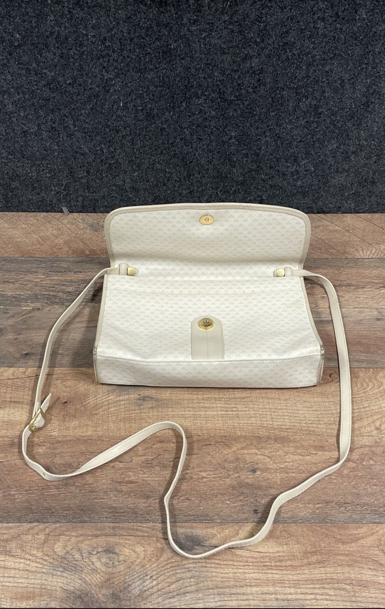 Vintage 1980s Liz Claiborne Cream Triangle Print Crossbody Shoulder Bag