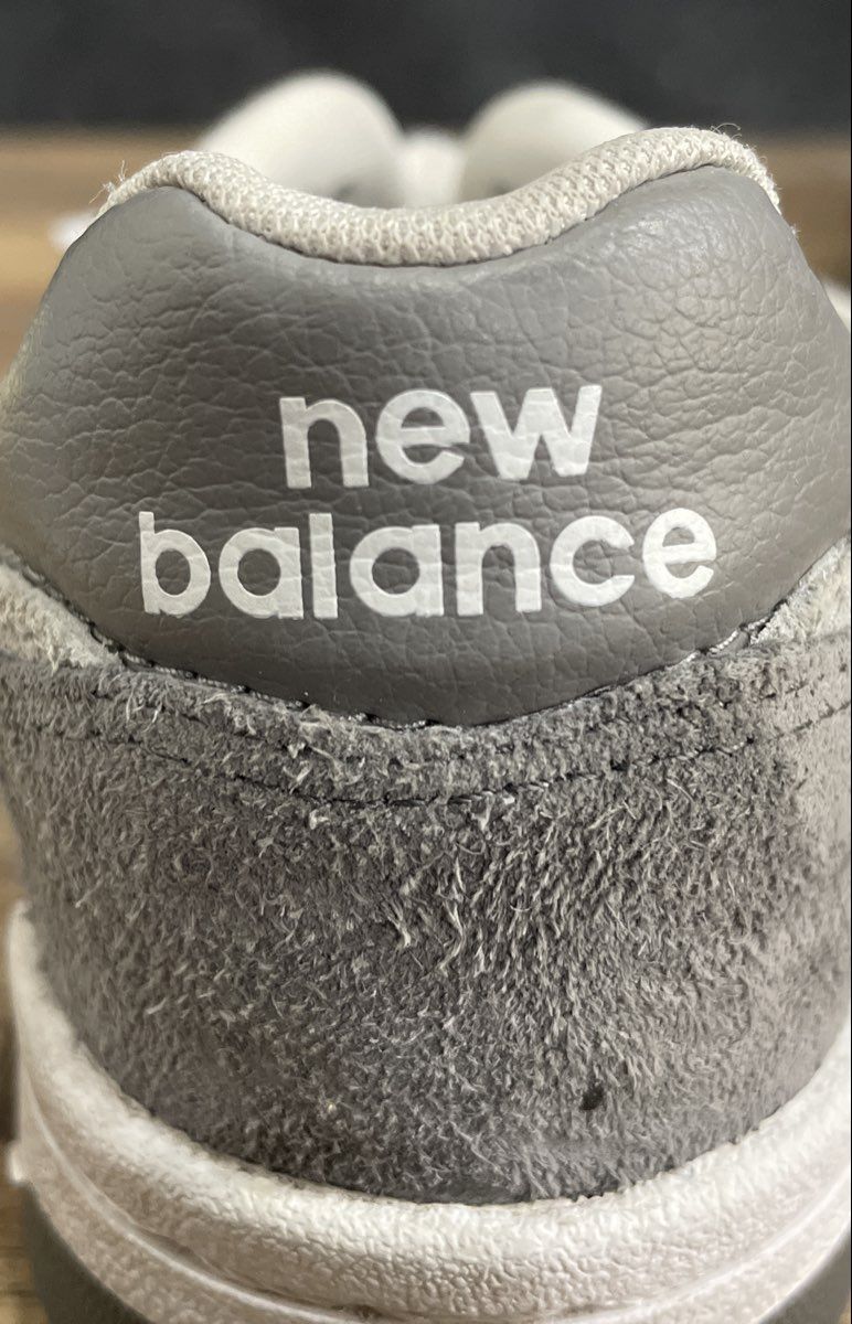 New Balance 480 Grey White Suede Boy's Lifestyle Sneakers Size 4