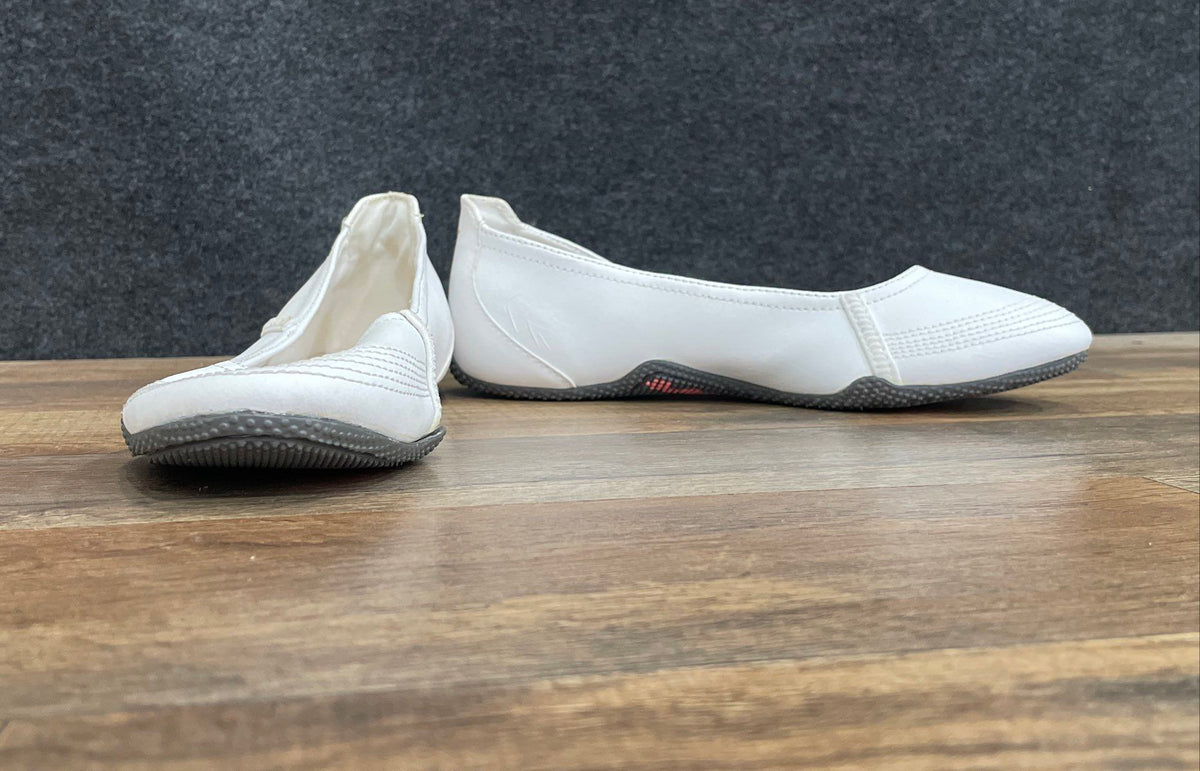 Puma Winning Diva Ballerina White Coral Ballet Flat Slip On Women's Size 5