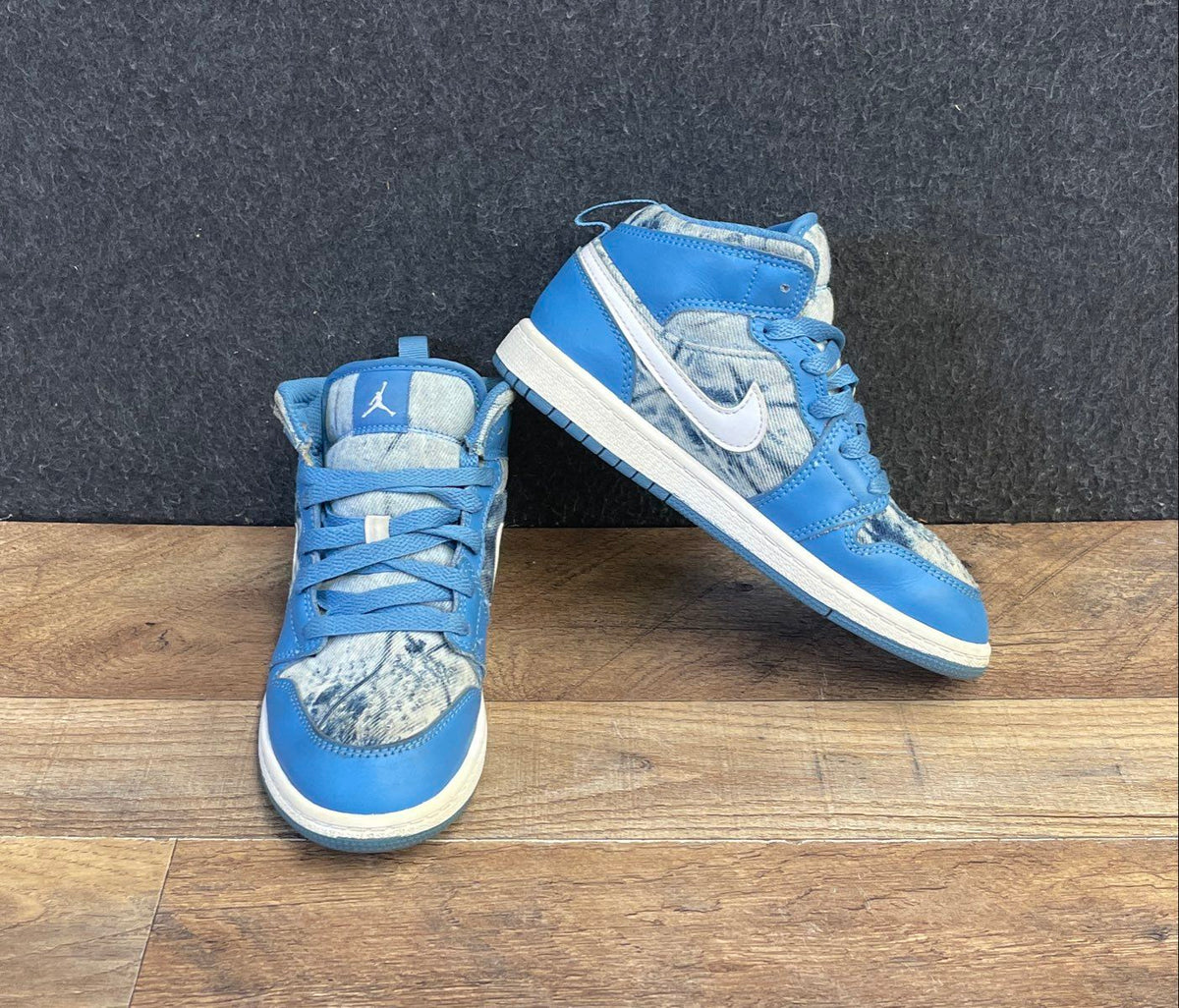 Nike Air Jordan 1 Mid Washed Denim Youth Sneakers Size 1.5Y
