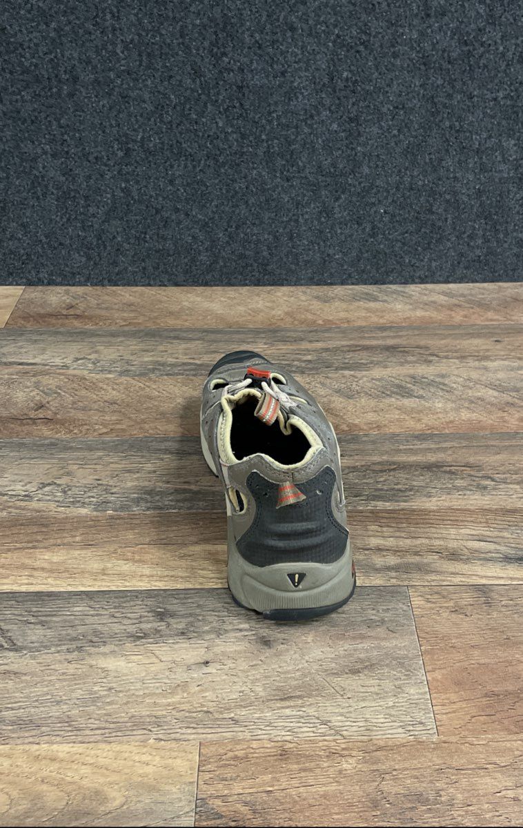 KEEN Venice Waterproof Leather Hiking Sandals Brown Women's Size 8