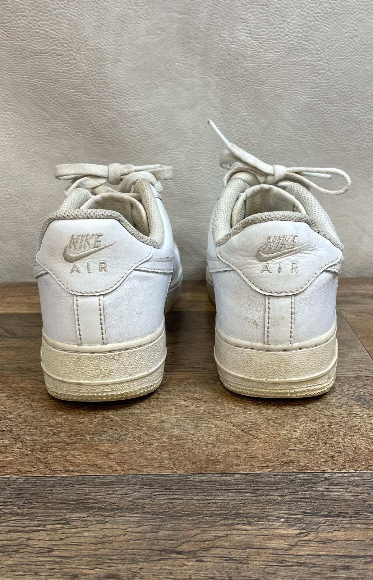 Nike Air Force 1 Low '07 Triple White Women's Sneakers DD8959-100 Size 9