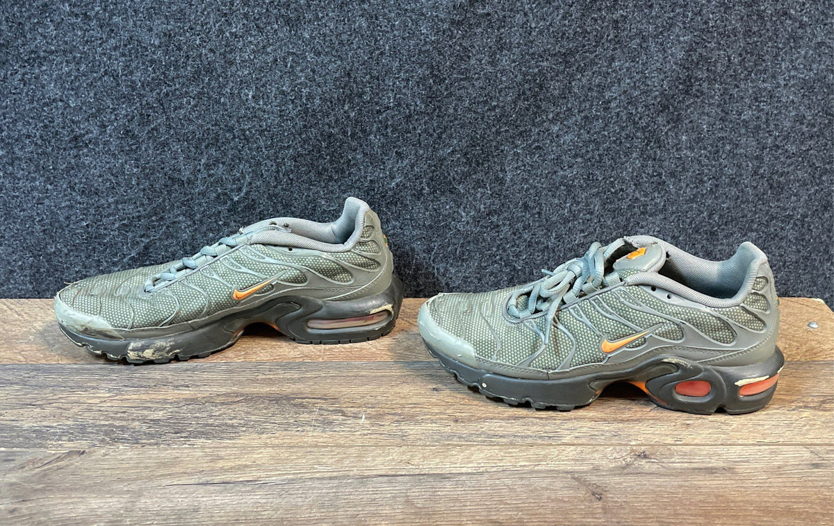 Nike Air Max Plus TN Olive Green Orange Youth Sneakers AO5435-001 Size 6Y