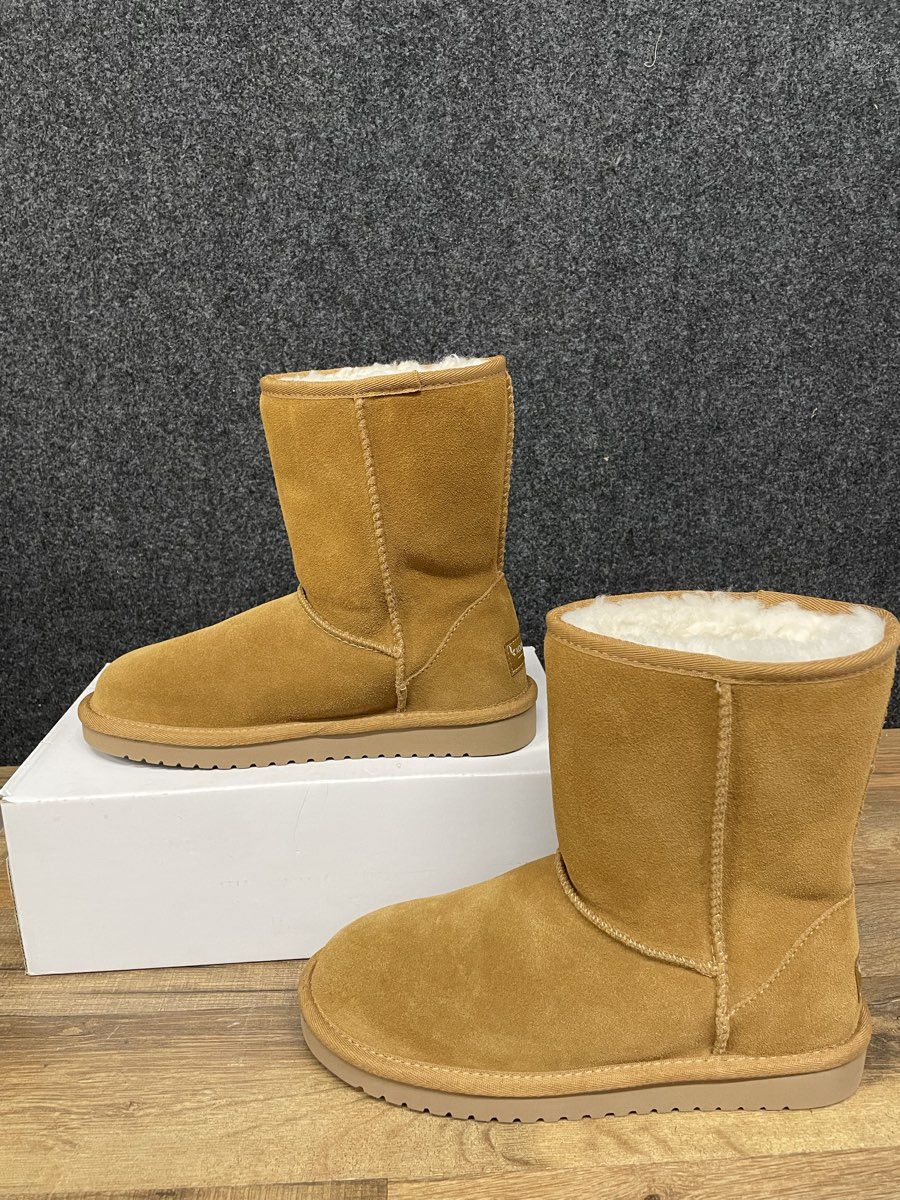 Koolaburra Koola Short Chestnut Suede Fur Boots Women's Size 5 DS