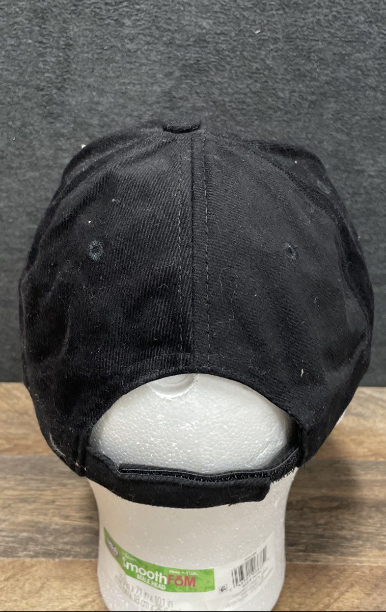 Kenworth Men's Black Baseball Cap Red Silver Graphic Embroidered Logo NWT