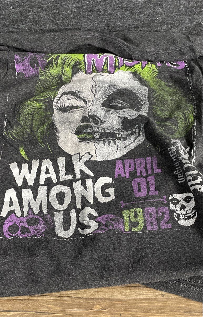 Misfits Walk Among Us 1982 Pontiac MI T-Shirt Reprint Cyclopian Music Sz S