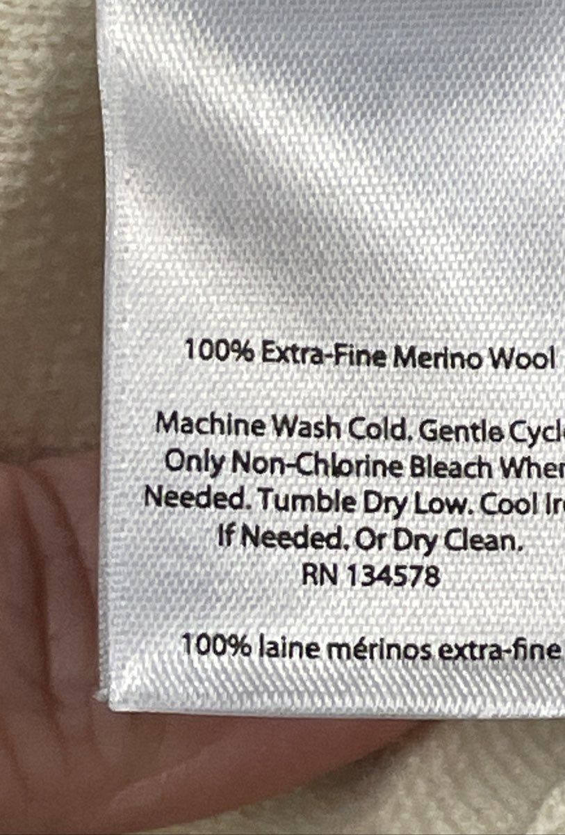 Vineyard Vines Women's Cream Navy Striped Shoulder Button Sweater M